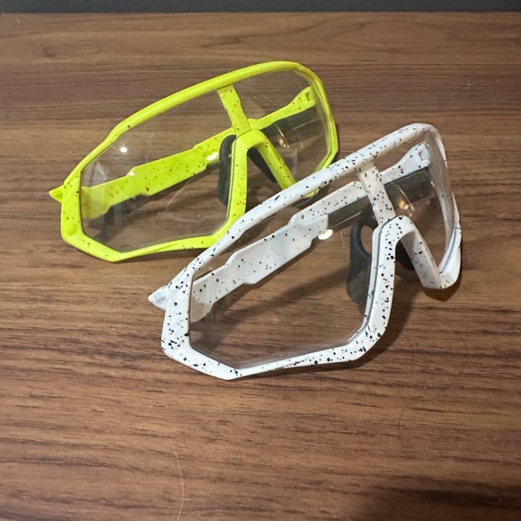 Pit Vipers/shield sunglasses (5 assorted pairs) - Picture 3 of 6